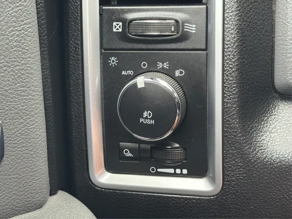 2017 Ram 1500 SLT Crew Cab SWB 4WD (1C6RR7LG7HS) with an 3.6L V6 DOHC 24V FFV engine, 8-Speed Automatic transmission, located at 4508 South Dixie Dr, Moraine, OH, 45439, (937) 908-9800, 39.689976, -84.218452 - Weekend projects, lake-day getaways, and winter commutes feel a lot easier when you've got a full-size 4WD truck that can haul the crew and the gear without fuss. This 2017 Ram 1500 SLT Crew Cab SWB 4WD is built for real-life Moraine, Ohio driving-whether you're loading up for a run to the home impr- Photo#16