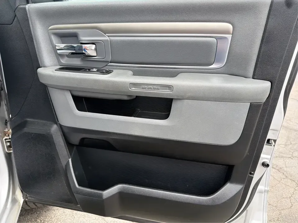 2017 Ram 1500 SLT Crew Cab SWB 4WD (1C6RR7LG7HS) with an 3.6L V6 DOHC 24V FFV engine, 8-Speed Automatic transmission, located at 4508 South Dixie Dr, Moraine, OH, 45439, (937) 908-9800, 39.689976, -84.218452 - Weekend projects, lake-day getaways, and winter commutes feel a lot easier when you've got a full-size 4WD truck that can haul the crew and the gear without fuss. This 2017 Ram 1500 SLT Crew Cab SWB 4WD is built for real-life Moraine, Ohio driving-whether you're loading up for a run to the home impr- Photo#19