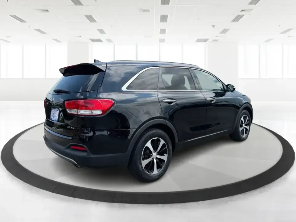2016 Kia Sorento 3.3L EX (5XYPHDA59GG) with an 3.3L V6 DOHC 24V engine, 6-Speed Automatic transmission, located at 401 Woodman Dr, Riverside, OH, 45431, (937) 908-9800, 39.760899, -84.123421 - Need one SUV that can handle school drop-offs, a long commute down I675, and a packed weekend road trip to Carillon Historical Park or Eastwood MetroPark? This 2016 Kia Sorento EX V6 AWD is built for real life in the Miami Valley-roomy for growing families, confident in Ohio's changing weather, and- Photo#2