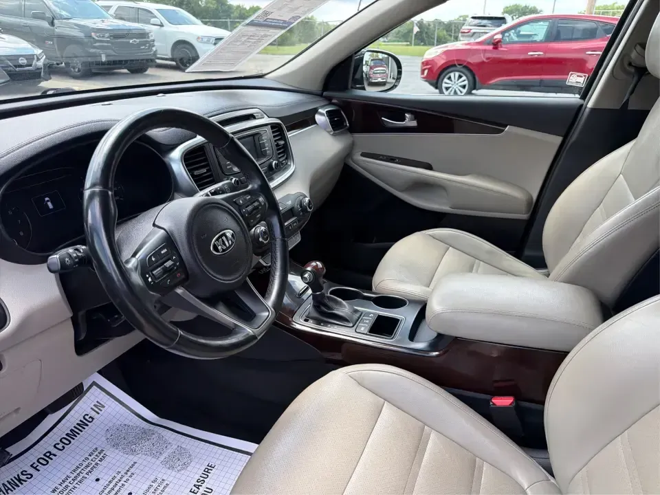 2016 Kia Sorento 3.3L EX (5XYPHDA59GG) with an 3.3L V6 DOHC 24V engine, 6-Speed Automatic transmission, located at 401 Woodman Dr, Riverside, OH, 45431, (937) 908-9800, 39.760899, -84.123421 - Need one SUV that can handle school drop-offs, a long commute down I675, and a packed weekend road trip to Carillon Historical Park or Eastwood MetroPark? This 2016 Kia Sorento EX V6 AWD is built for real life in the Miami Valley-roomy for growing families, confident in Ohio's changing weather, and- Photo#9