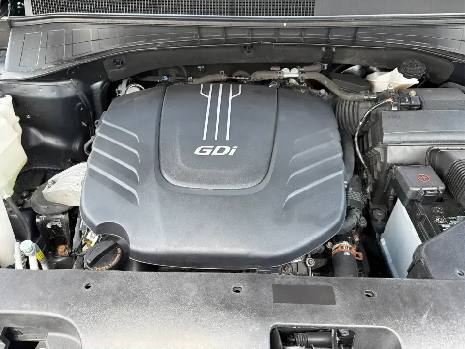 2016 Kia Sorento 3.3L EX (5XYPHDA59GG) with an 3.3L V6 DOHC 24V engine, 6-Speed Automatic transmission, located at 401 Woodman Dr, Riverside, OH, 45431, (937) 908-9800, 39.760899, -84.123421 - Need one SUV that can handle school drop-offs, a long commute down I675, and a packed weekend road trip to Carillon Historical Park or Eastwood MetroPark? This 2016 Kia Sorento EX V6 AWD is built for real life in the Miami Valley-roomy for growing families, confident in Ohio's changing weather, and- Photo#11