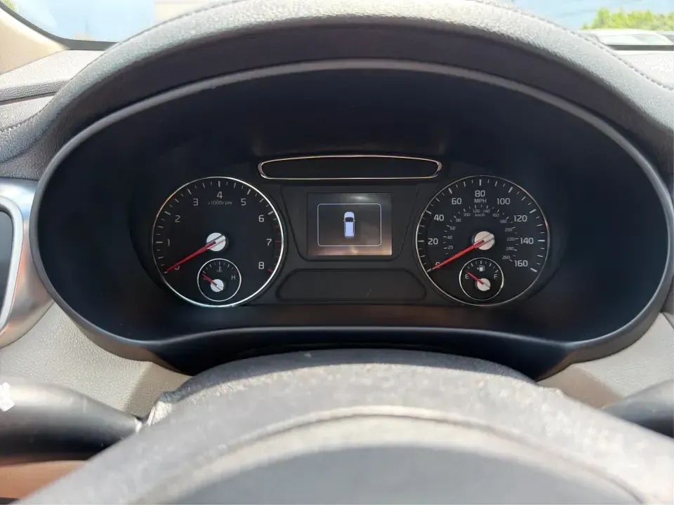 2016 Kia Sorento 3.3L EX (5XYPHDA59GG) with an 3.3L V6 DOHC 24V engine, 6-Speed Automatic transmission, located at 401 Woodman Dr, Riverside, OH, 45431, (937) 908-9800, 39.760899, -84.123421 - Need one SUV that can handle school drop-offs, a long commute down I675, and a packed weekend road trip to Carillon Historical Park or Eastwood MetroPark? This 2016 Kia Sorento EX V6 AWD is built for real life in the Miami Valley-roomy for growing families, confident in Ohio's changing weather, and- Photo#15