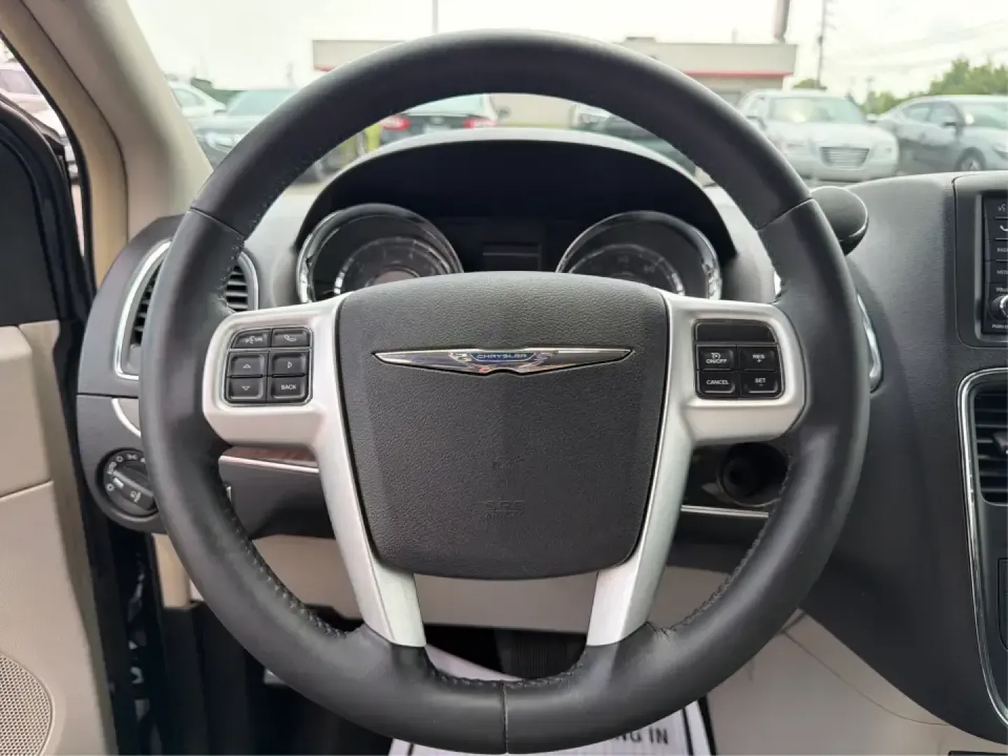 2014 Chrysler Town and Country Touring (2C4RC1BG7ER) with an 3.6L V6 DOHC 24V engine, 6-Speed Automatic transmission, located at 880 E. National Road, Vandalia, OH, 45377, (937) 908-9800, 39.891918, -84.183594 - Whether you're shuttling kids to practice, commuting up and down I-75, or packing up for a weekend at the National Museum of the U.S. Air Force, a minivan that's comfortable, capable, and easy to live with can make every day smoother. This 2014 Chrysler Town and Country Touring is built for real-l- Photo#16