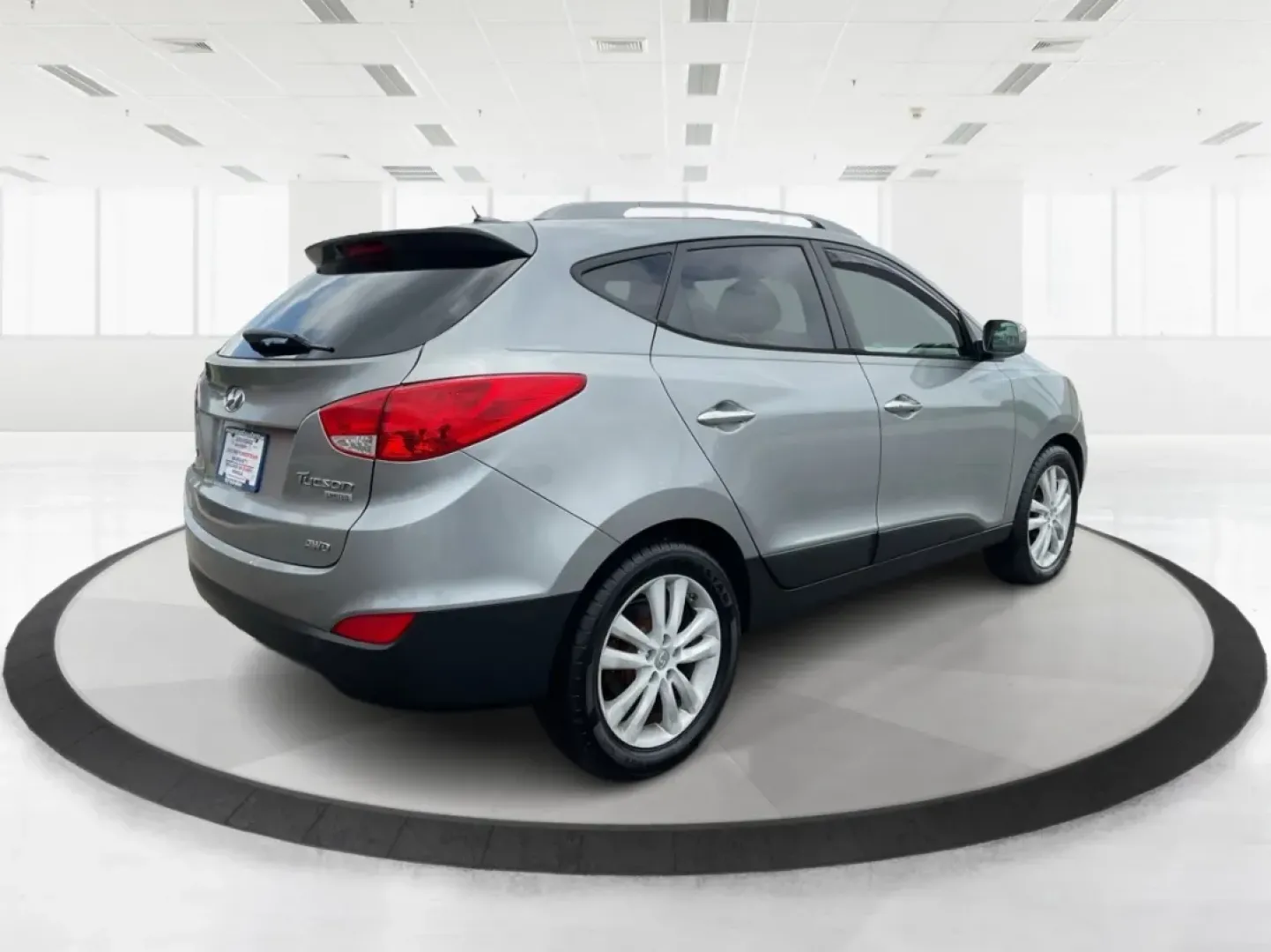 2013 Hyundai Tucson Limited (KM8JUCAC4DU) with an Other engine, located at 4508 South Dixie Dr, Moraine, OH, 45439, (937) 908-9800, 39.689976, -84.218452 - **Discover Your New Adventure Vehicle: 2013 Hyundai Tucson Limited at Advantage Car and Credit!** <br /> <br /> Are you searching for the perfect SUV that combines style, comfort, and versatility? Look no further than this striking 2013 Hyundai Tucson Limited, located right here at Advantage Car an - Photo#2