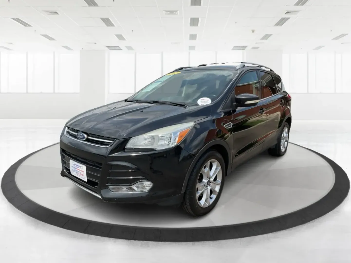 2015 Ford Escape Titanium (1FMCU9J95FU) with an Other engine, located at 1099 N County Rd 25A, Troy, OH, 45373, (937) 908-9800, 40.057079, -84.212883 - Discover your next adventure with the 2015 Ford Escape Titanium, now available at Advantage Car and Credit in Fairborn, OH! Whether you're looking for a family-friendly SUV, a reliable commuter vehicle, or a versatile option for weekend getaways, this Escape checks all the boxes. With a stunning Tux - Photo#7