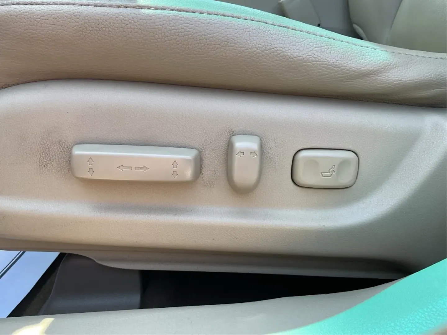 2016 Acura RDX 6-Spd AT (5J8TB3H33GL) with an 3.5L V6 DOHC 24V engine, 6-Speed Automatic transmission, located at 8750 N County Rd 25A, Piqua, OH, 45356, (937) 908-9800, 40.164391, -84.232513 - **Conquer the Road with Confidence: 2016 Acura RDX at Advantage Car and Credit!**<br /> <br /> Are you seeking a reliable vehicle that perfectly balances luxury, comfort, and practicality? Look no further than this stunning 2016 Acura RDX, available now at Advantage Car and Credit in Fairborn, OH. T - Photo#17