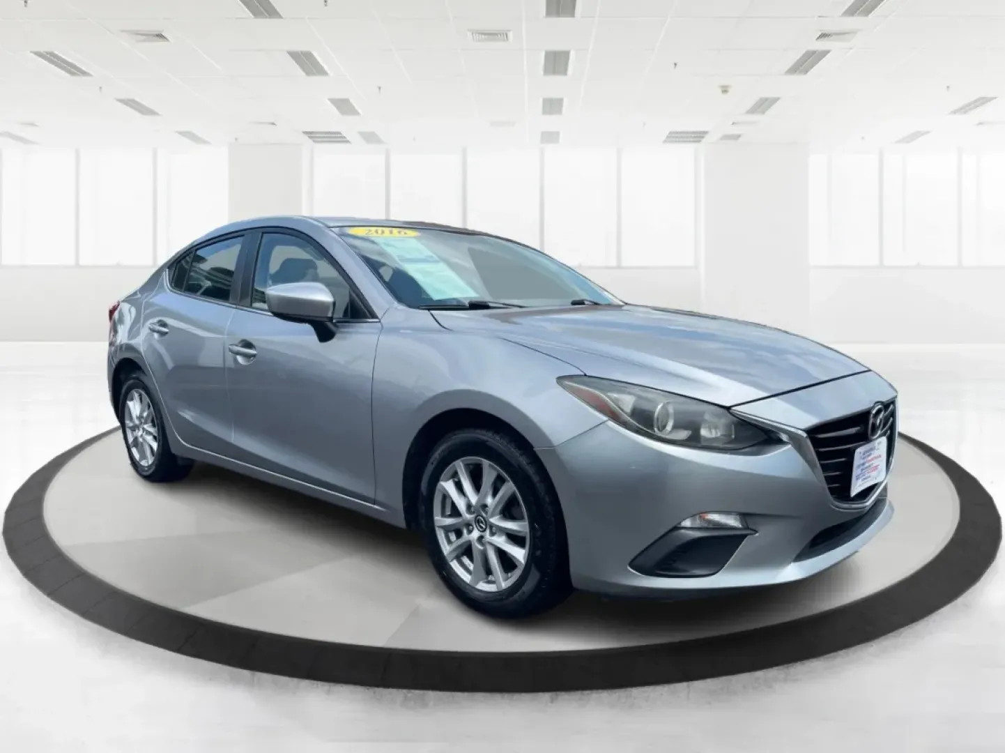 2016 Mazda Mazda3 i Sport (JM1BM1U73G1) with an SKYACTIV-G 2L I-4 gasoline direct injection engine, located at 1184 Kauffman Ave, Fairborn, OH, 45324, (937) 908-9800, 39.807072, -84.030914 - Experience a new level of driving with the 2016 Mazda3 i Sport, available now at Advantage Car and Credit in Fairborn, OH. This stylish sedan is more than just a mode of transportation; it's your perfect companion for everything from daily commutes to weekend road trips. With an impressive fuel-effi - Photo#0