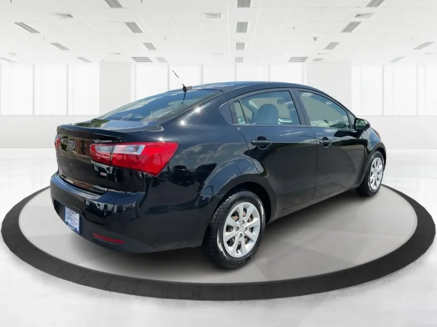 2013 Kia Rio LX (KNADM4A35D6) with an 1.6L I-4 gasoline direct injection engine, located at 1230 East Main St, Xenia, OH, 45385, (937) 908-9800, 39.688026, -83.910172 - Looking for a compact car that perfectly balances style, efficiency, and comfort? The 2013 Kia Rio LX is just what you need! Ideal for daily commutes, weekend getaways, or even as a reliable first car for young drivers, this sedan delivers a fantastic driving experience without breaking the bank. At - Photo#2