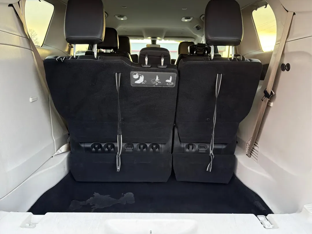 2019 Chrysler Pacifica Touring-L (2C4RC1BG5KR) with an 3.6L V6 DOHC 24V engine, 9-Speed Automatic transmission, located at 1099 N County Rd 25A, Troy, OH, 45373, (937) 908-9800, 40.057079, -84.212883 - **Experience Family Adventures with the 2019 Chrysler Pacifica Touring-L from Advantage Car and Credit!**<br /> <br /> Are you searching for the perfect vehicle to accommodate your family's growing needs? Look no further! The 2019 Chrysler Pacifica Touring-L is designed with families in mind, offeri - Photo#12