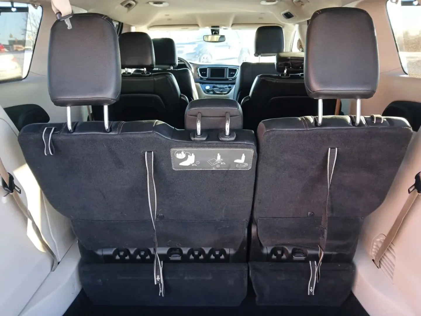 2019 Chrysler Pacifica Touring-L (2C4RC1BG5KR) with an 3.6L V6 DOHC 24V engine, 9-Speed Automatic transmission, located at 8750 N County Rd 25A, Piqua, OH, 45356, (937) 908-9800, 40.164391, -84.232513 - **Experience Family Adventures with the 2019 Chrysler Pacifica Touring-L from Advantage Car and Credit!**<br /> <br /> Are you searching for the perfect vehicle to accommodate your family's growing needs? Look no further! The 2019 Chrysler Pacifica Touring-L is designed with families in mind, offeri - Photo#12