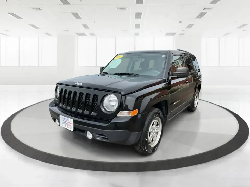 2017 Jeep Patriot Sport FWD (1C4NJPBAXHD) with an 2.4L I-4 DOHC engine, Automatic transmission, located at 1184 Kauffman Ave, Fairborn, OH, 45324, (937) 908-9800, 39.807072, -84.030914 - **Unlock Adventure with the 2017 Jeep Patriot Sport FWD at Advantage Car and Credit!**<br /> <br /> Are you ready to elevate your outdoor adventures or simply need a reliable vehicle for your daily commute? Look no further than the incredible 2017 Jeep Patriot Sport FWD, available now at Advantage C - Photo#8