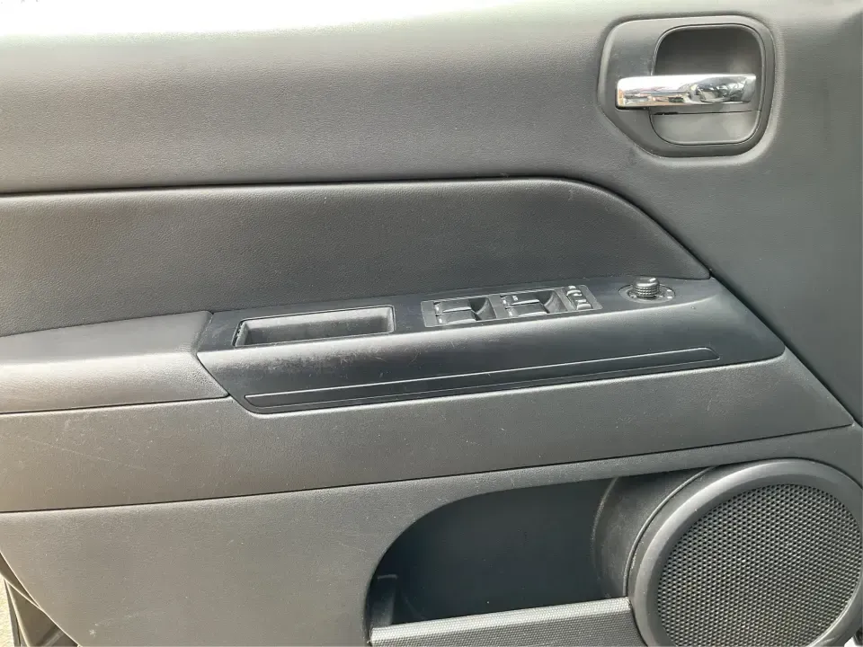 2017 Jeep Patriot Sport FWD (1C4NJPBAXHD) with an 2.4L I-4 DOHC engine, Automatic transmission, located at 1184 Kauffman Ave, Fairborn, OH, 45324, (937) 908-9800, 39.807072, -84.030914 - **Unlock Adventure with the 2017 Jeep Patriot Sport FWD at Advantage Car and Credit!**<br /> <br /> Are you ready to elevate your outdoor adventures or simply need a reliable vehicle for your daily commute? Look no further than the incredible 2017 Jeep Patriot Sport FWD, available now at Advantage C - Photo#17