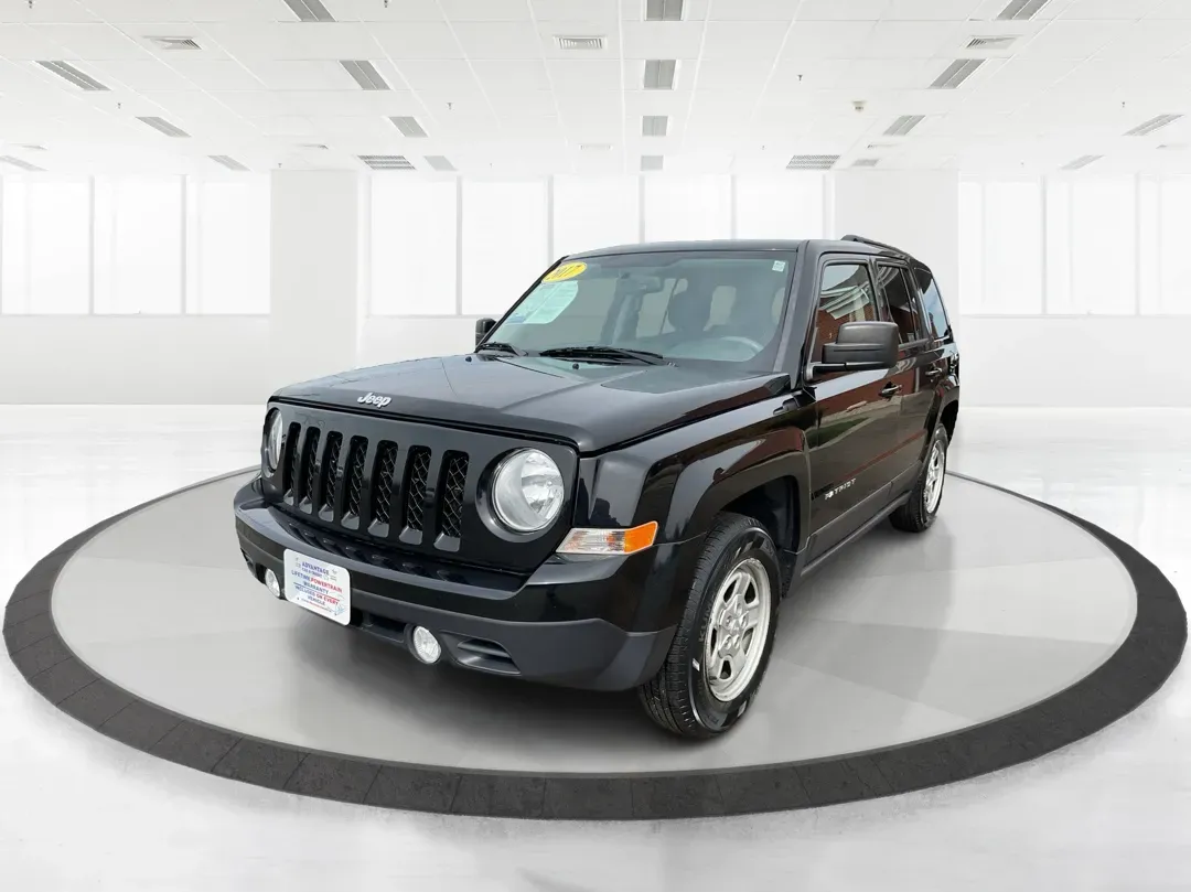 2017 Jeep Patriot Sport FWD (1C4NJPBAXHD) with an 2.4L I-4 DOHC engine, Automatic transmission, located at 1184 Kauffman Ave, Fairborn, OH, 45324, (937) 908-9800, 39.807072, -84.030914 - **Unlock Adventure with the 2017 Jeep Patriot Sport FWD at Advantage Car and Credit!**<br /> <br /> Are you ready to elevate your outdoor adventures or simply need a reliable vehicle for your daily commute? Look no further than the incredible 2017 Jeep Patriot Sport FWD, available now at Advantage C - Photo#8