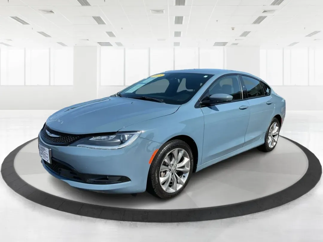 2015 Chrysler 200 S (1C3CCCBB8FN) with an Other engine, located at 401 Woodman Dr, Riverside, OH, 45431, (937) 908-9800, 39.760899, -84.123421 - 2015 Chrysler 200 S - Photo#8