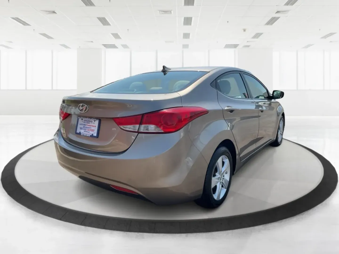 2013 Hyundai Elantra GLS (5NPDH4AE6DH) with an 1.8L I-4 DOHC engine, located at 401 Woodman Dr, Riverside, OH, 45431, (937) 908-9800, 39.760899, -84.123421 - **Unlock the Freedom of the Open Road with the 2013 Hyundai Elantra GLS** <br /> <br /> Are you ready to elevate your daily commute or embark on new adventures without breaking the bank? The 2013 Hyundai Elantra GLS, available at Advantage Car and Credit in Fairborn, OH, is the ideal sedan for budg - Photo#2