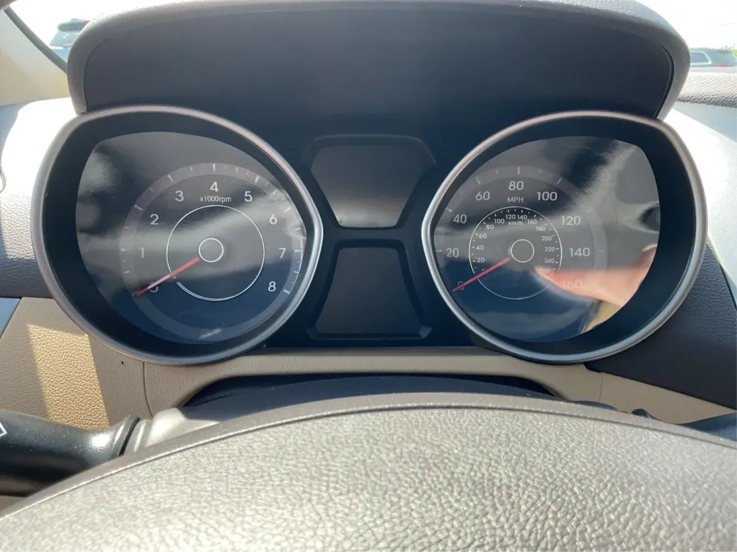 2013 Hyundai Elantra GLS (5NPDH4AE6DH) with an 1.8L I-4 DOHC engine, located at 401 Woodman Dr, Riverside, OH, 45431, (937) 908-9800, 39.760899, -84.123421 - **Unlock the Freedom of the Open Road with the 2013 Hyundai Elantra GLS** <br /> <br /> Are you ready to elevate your daily commute or embark on new adventures without breaking the bank? The 2013 Hyundai Elantra GLS, available at Advantage Car and Credit in Fairborn, OH, is the ideal sedan for budg - Photo#15