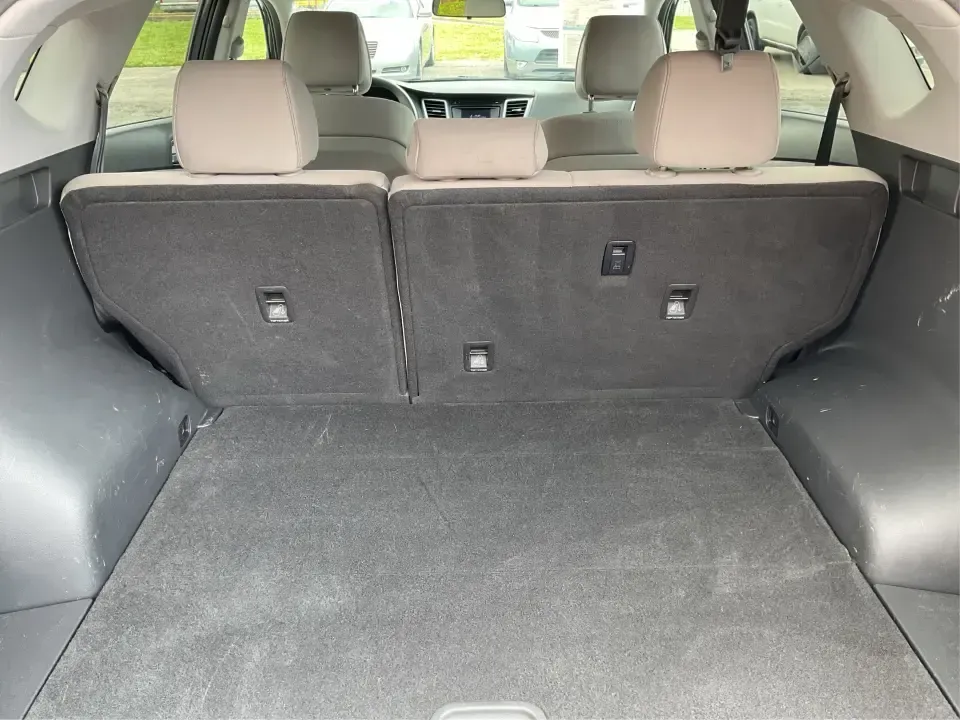 2016 Hyundai Tucson Eco (KM8J3CA24GU) with an 1.6L I-4 gasoline direct injection engine, 7A transmission, located at 401 Woodman Dr, Riverside, OH, 45431, (937) 908-9800, 39.760899, -84.123421 - **Adventure Awaits: 2016 Hyundai Tucson Eco Your Perfect Companion for Daily Drives and Weekend Getaways!**<br /> <br /> At Advantage Car and Credit, located at 1184 Kauffman Ave, Fairborn, OH 45324, we understand that life is an adventure, and having the right vehicle can make all the difference. - Photo#12