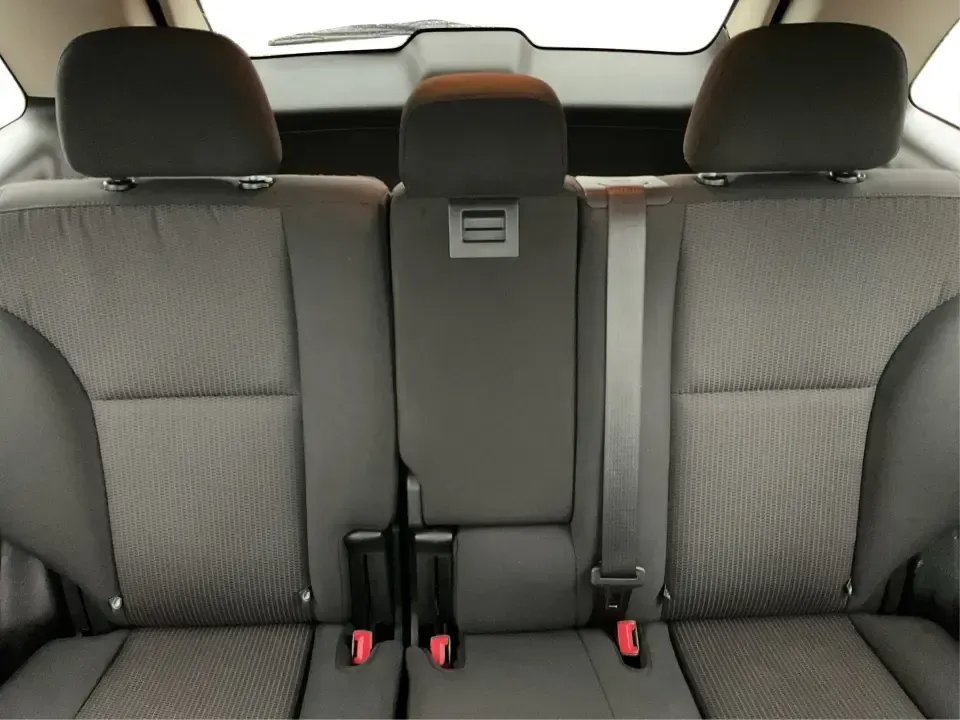 2013 Ford Edge SEL (2FMDK4JC1DB) with an 3.5L V-6 DOHC engine, 6-Speed Automatic transmission, located at 4508 South Dixie Dr, Moraine, OH, 45439, (937) 908-9800, 39.689976, -84.218452 - **Elevate Your Weekend Adventures with the 2013 Ford Edge SEL at Advantage Car and Credit!**<br /> <br /> Are you ready to embrace a lifestyle of comfort and adventure? Whether you're shuttling the kids to their weekend soccer games or embarking on a scenic road trip through Ohio's beautiful landsca - Photo#14