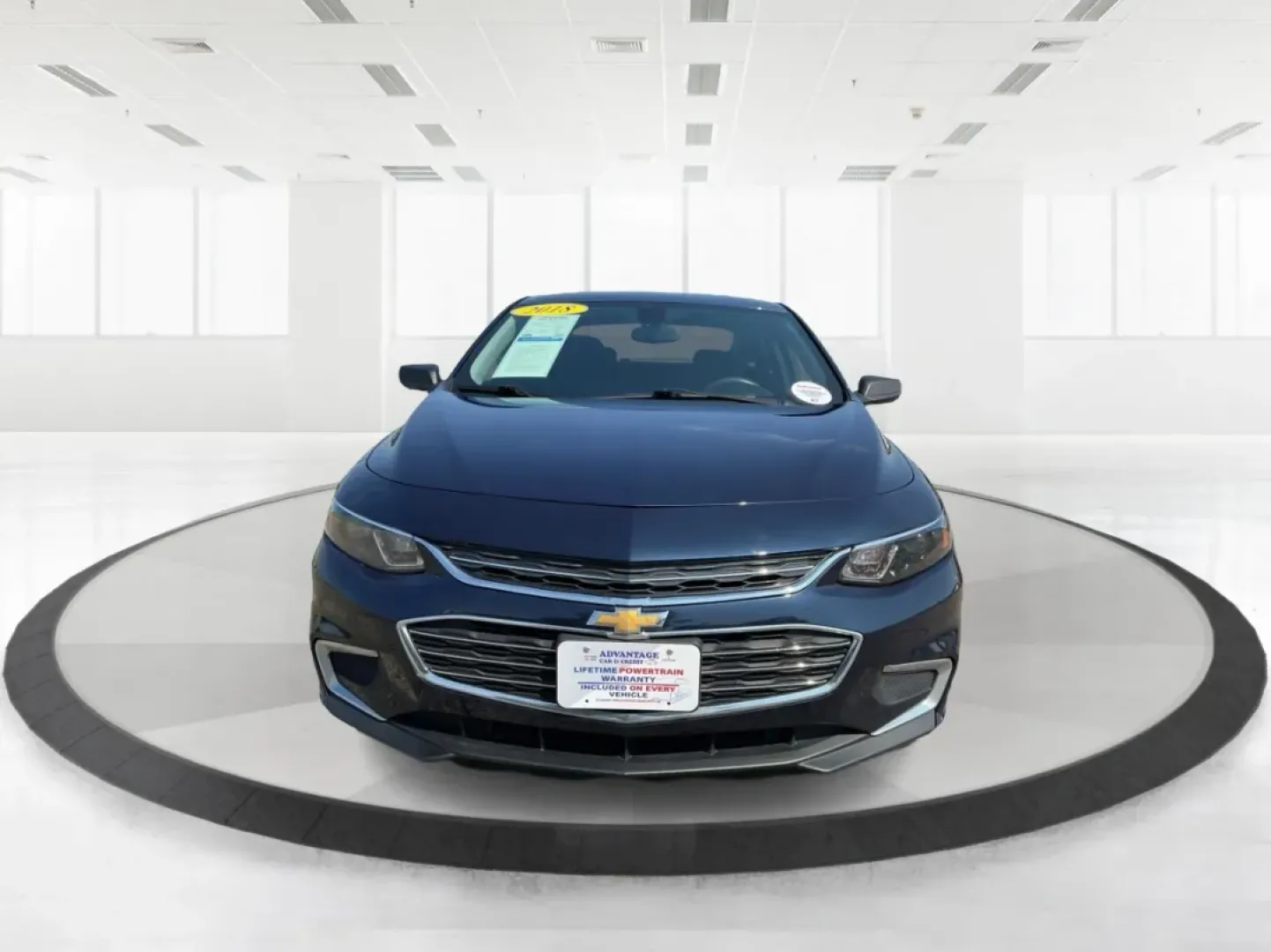 2018 Chevrolet Malibu 1LS (1G1ZB5ST0JF) with an ECOTEC 1.5L I-4 gasoline direct injection engine, located at 8750 N County Rd 25A, Piqua, OH, 45356, (937) 908-9800, 40.164391, -84.232513 - **Experience Unmatched Comfort and Style with the 2018 Chevrolet Malibu at Advantage Car and Credit in Fairborn, OH!**<br /> <br /> Are you in the market for a dependable sedan that effortlessly balances style, comfort, and cutting-edge technology? Look no further than the stunning 2018 Chevrolet Ma - Photo#7