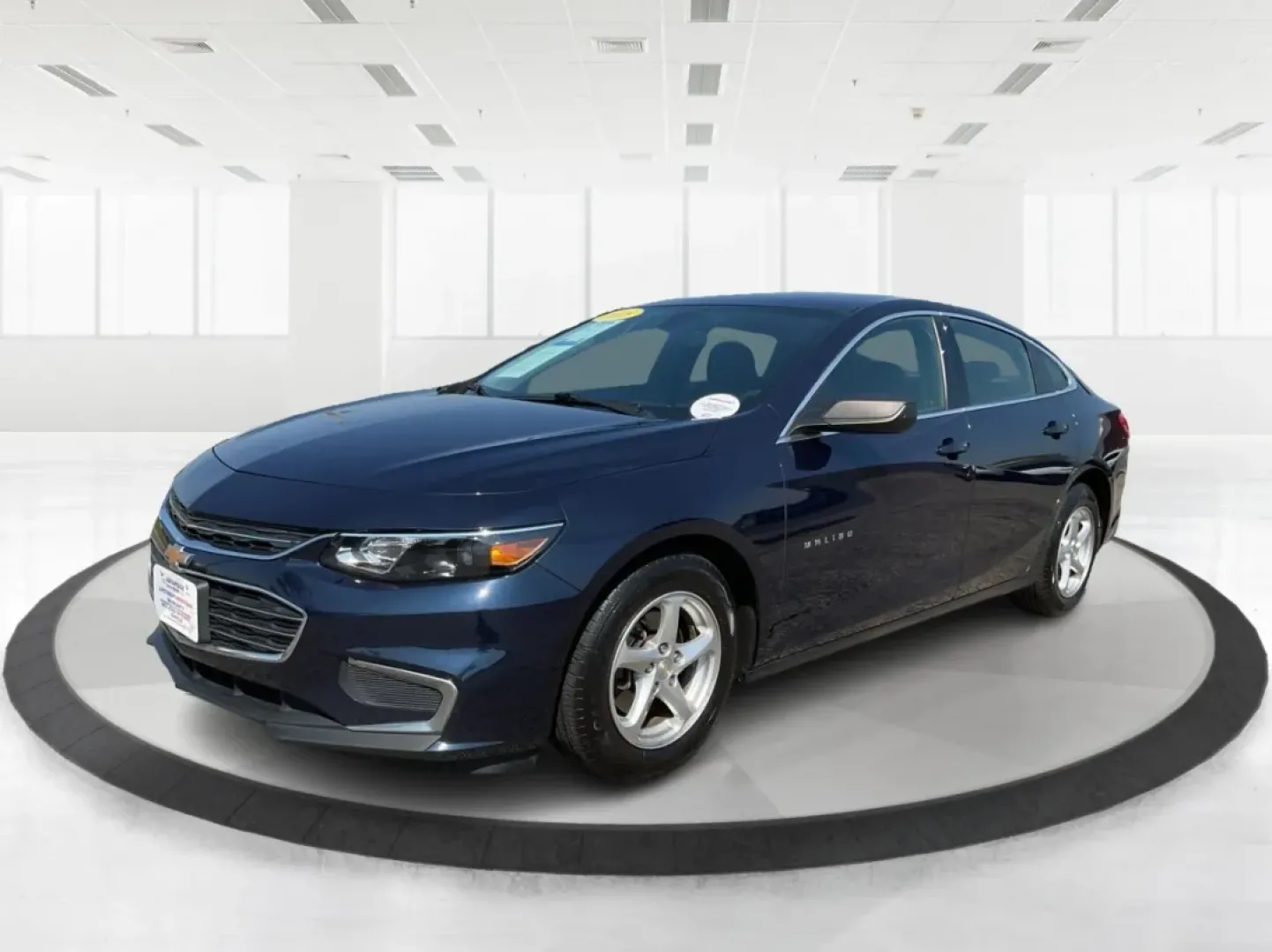 2018 Chevrolet Malibu 1LS (1G1ZB5ST0JF) with an ECOTEC 1.5L I-4 gasoline direct injection engine, located at 1184 Kauffman Ave, Fairborn, OH, 45324, (937) 908-9800, 39.807072, -84.030914 - **Experience Unmatched Comfort and Style with the 2018 Chevrolet Malibu at Advantage Car and Credit in Fairborn, OH!**<br /> <br /> Are you in the market for a dependable sedan that effortlessly balances style, comfort, and cutting-edge technology? Look no further than the stunning 2018 Chevrolet Ma - Photo#8