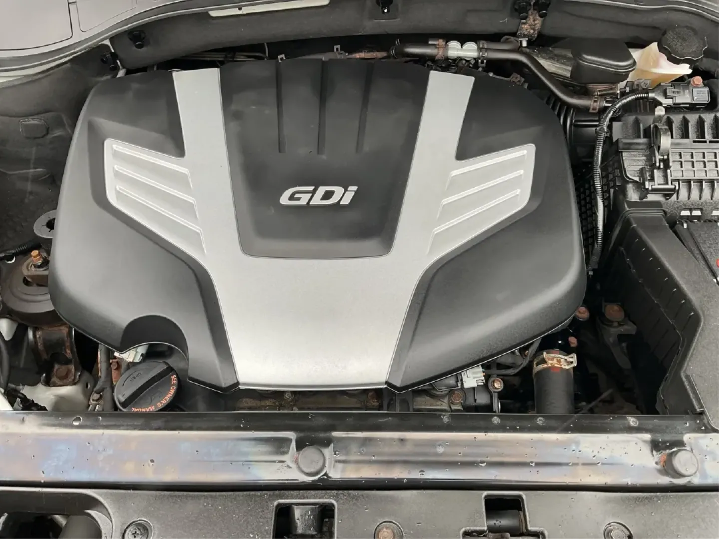 2014 Hyundai Santa Fe GLS (KM8SM4HF5EU) with an Lambda II 3.3L V-6 gasoline direct injection engine, located at 8750 N County Rd 25A, Piqua, OH, 45356, (937) 908-9800, 40.164391, -84.232513 - Looking for the perfect SUV to complement your busy lifestyle? Look no further than the 2014 Hyundai Santa Fe GLS, a vehicle designed for families, adventurers, and commuters alike. This reliable SUV, available at Advantage Car and Credit in Fairborn, OH, provides ample space, comfort, and modern fe - Photo#11