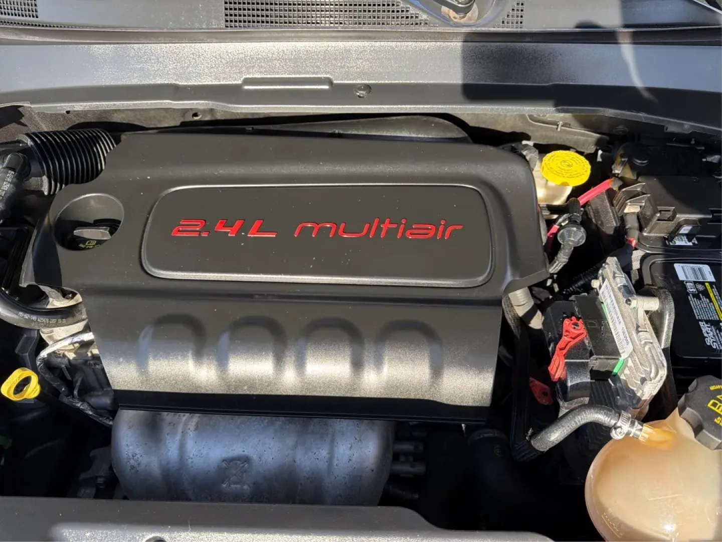 2018 Jeep Compass Latitude FWD (3C4NJCBB1JT) with an 2.4L I-4 variable valve control engine, Automatic transmission, located at 1951 S Dayton Lakeview Rd., New Carlisle, OH, 45344, (937) 908-9800, 39.890999, -84.050255 - **Adventure Awaits with This 2018 Jeep Compass Latitude FWD!**<br /> <br /> Transform your everyday travels into unforgettable adventures with the 2018 Jeep Compass Latitude FWD. This SUV is not just a mode of transportation; it's your ticket to exploration, whether it's cruising through the scenic - Photo#11