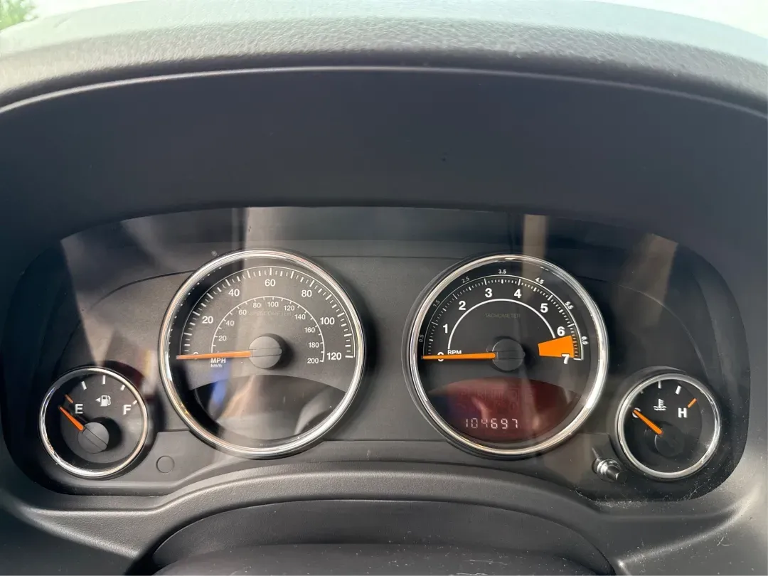 2014 Jeep Compass Latitude (1C4NJDEBXED) with an 2.4L I-4 DOHC engine, located at 1230 East Main St, Xenia, OH, 45385, (937) 908-9800, 39.688026, -83.910172 - **Discover Your Adventure with the 2014 Jeep Compass Latitude Perfect for Family Road Trips or Daily Commutes!**<br /> <br /> Are you ready to elevate your driving experience? The 2014 Jeep Compass Latitude is not just a vehicle; it's a lifestyle. Whether you're navigating busy city streets in Fair - Photo#15