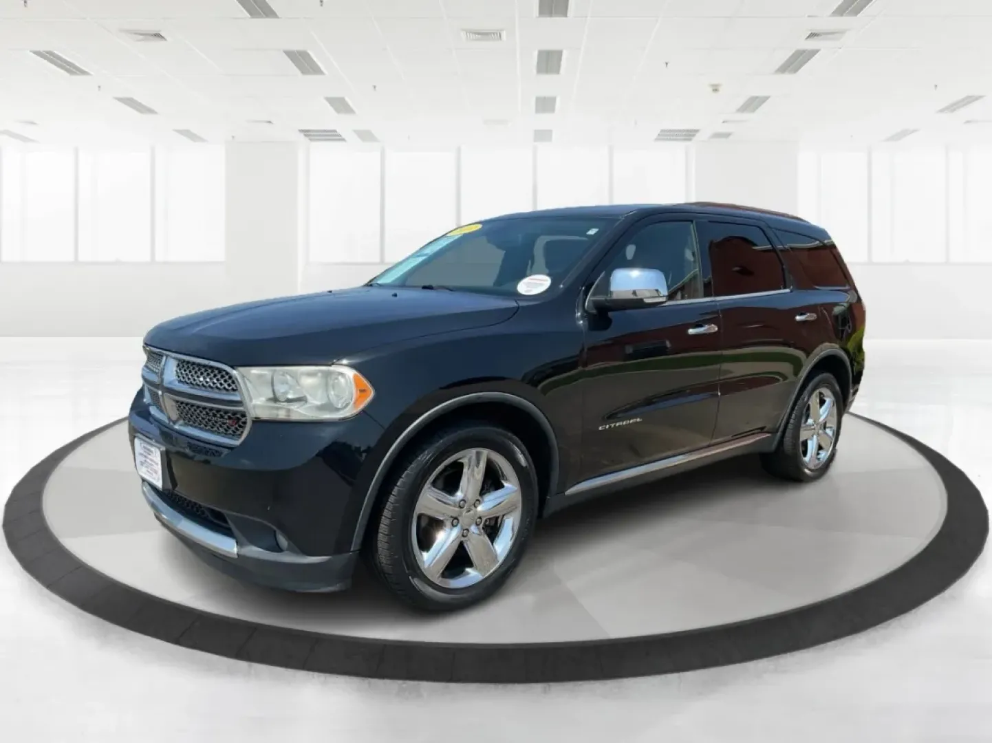 2013 Dodge Durango Citadel AWD (1C4SDJET4DC) with an 5.7L V8 OHV 16V engine, 5-Speed Automatic transmission, located at 8750 N County Rd 25A, Piqua, OH, 45356, (937) 908-9800, 40.164391, -84.232513 - **Explore the Open Road in Comfort with the 2013 Dodge Durango Citadel AWD Your Perfect Family Adventure Awaits!**<br /> <br /> Are you ready to elevate your family road trips or weekend getaways? The 2013 Dodge Durango Citadel AWD is here to redefine your driving experience with style, space, and - Photo#7