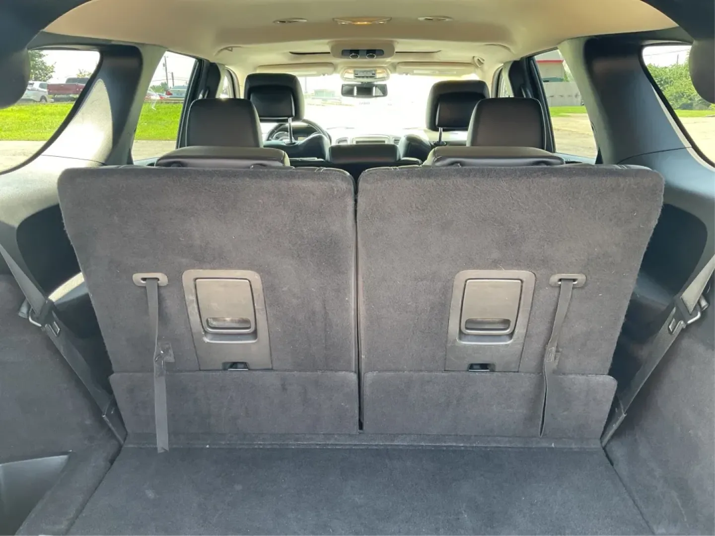 2013 Dodge Durango Citadel AWD (1C4SDJET4DC) with an 5.7L V8 OHV 16V engine, 5-Speed Automatic transmission, located at 8750 N County Rd 25A, Piqua, OH, 45356, (937) 908-9800, 40.164391, -84.232513 - **Explore the Open Road in Comfort with the 2013 Dodge Durango Citadel AWD Your Perfect Family Adventure Awaits!**<br /> <br /> Are you ready to elevate your family road trips or weekend getaways? The 2013 Dodge Durango Citadel AWD is here to redefine your driving experience with style, space, and - Photo#10