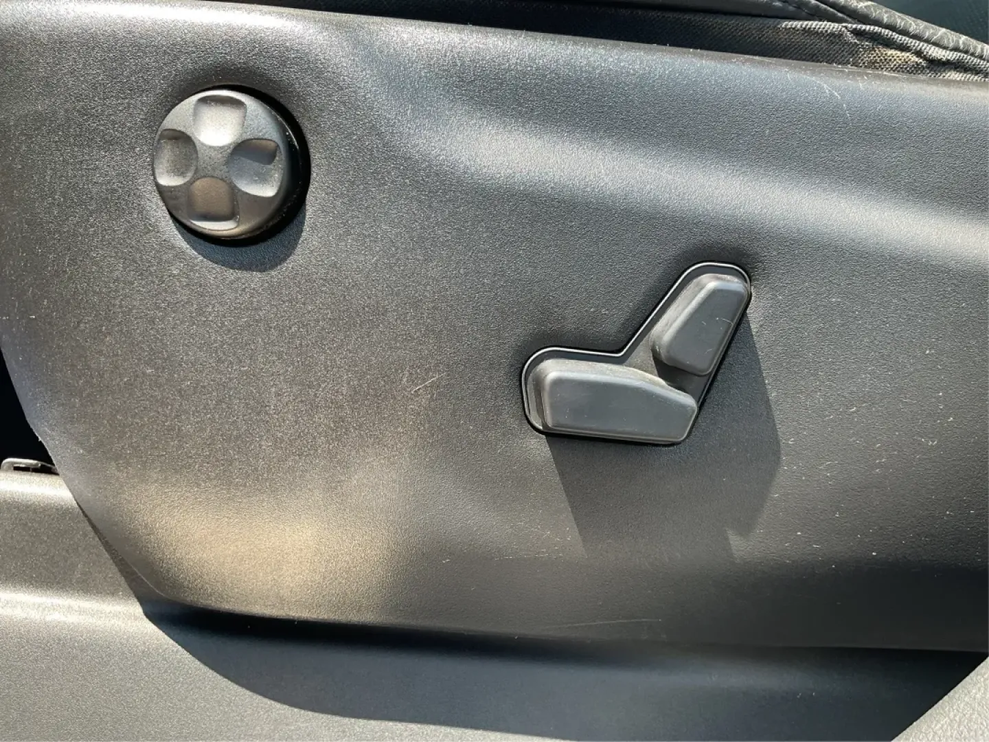 2013 Dodge Durango Citadel AWD (1C4SDJET4DC) with an 5.7L V8 OHV 16V engine, 5-Speed Automatic transmission, located at 8750 N County Rd 25A, Piqua, OH, 45356, (937) 908-9800, 40.164391, -84.232513 - **Explore the Open Road in Comfort with the 2013 Dodge Durango Citadel AWD Your Perfect Family Adventure Awaits!**<br /> <br /> Are you ready to elevate your family road trips or weekend getaways? The 2013 Dodge Durango Citadel AWD is here to redefine your driving experience with style, space, and - Photo#16