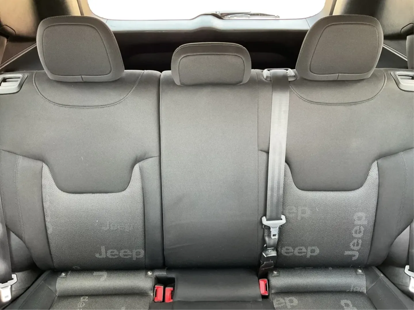2015 Jeep Renegade Latitude (ZACCJBBTXFP) with an Other engine, located at 8750 N County Rd 25A, Piqua, OH, 45356, (937) 908-9800, 40.164391, -84.232513 - **Adventure Awaits with the 2015 Jeep Renegade Latitude Perfect for Your Next Journey!**<br /> <br /> Are you ready to embrace the open road? Whether you're planning a weekend getaway to Hocking Hills, dropping the kids off at school, or simply commuting through Fairborn, OH, the 2015 Jeep Renegade - Photo#14