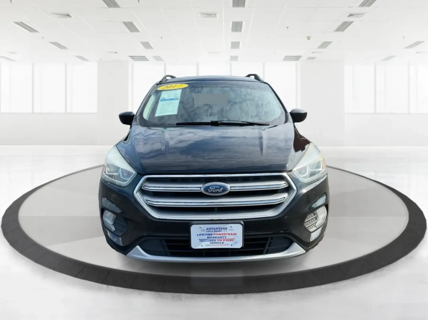 2017 Ford Escape SE (1FMCU9G9XHU) with an Other engine, located at 401 Woodman Dr, Riverside, OH, 45431, (937) 908-9800, 39.760899, -84.123421 - Are you ready to elevate your daily commute or embark on weekend adventures with family and friends? Introducing the 2017 Ford Escape SE, a versatile SUV that combines style, comfort, and functionality for those who demand more from their vehicle. Perfect for budget-conscious buyers or anyone seekin - Photo#7