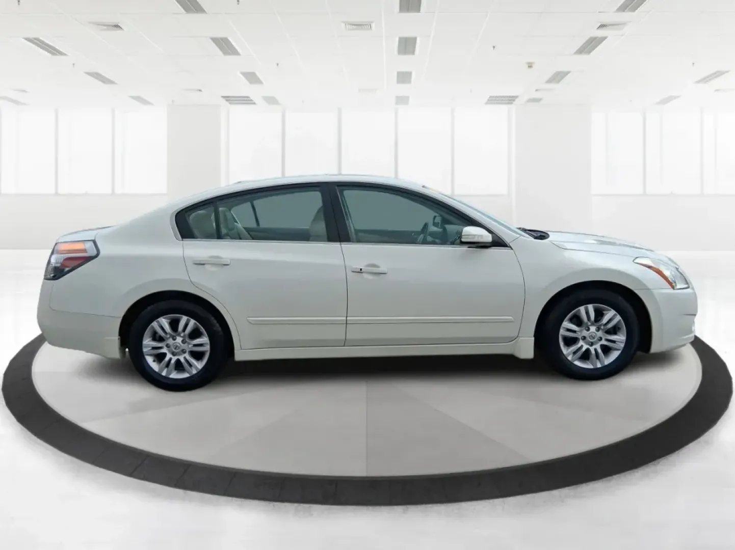 2012 Nissan Altima 2.5 S (1N4AL2APXCN) with an 2.5L I-4 DOHC engine, located at 1951 S Dayton Lakeview Rd., New Carlisle, OH, 45344, (937) 908-9800, 39.890999, -84.050255 - **Explore the Open Road with the 2012 Nissan Altima Perfect for Your Lifestyle!**<br /> <br /> Are you on the lookout for a reliable and stylish sedan that perfectly complements your active lifestyle? Look no further than this stunning 2012 Nissan Altima 2.5 S, available now at Advantage Car and Cr - Photo#1