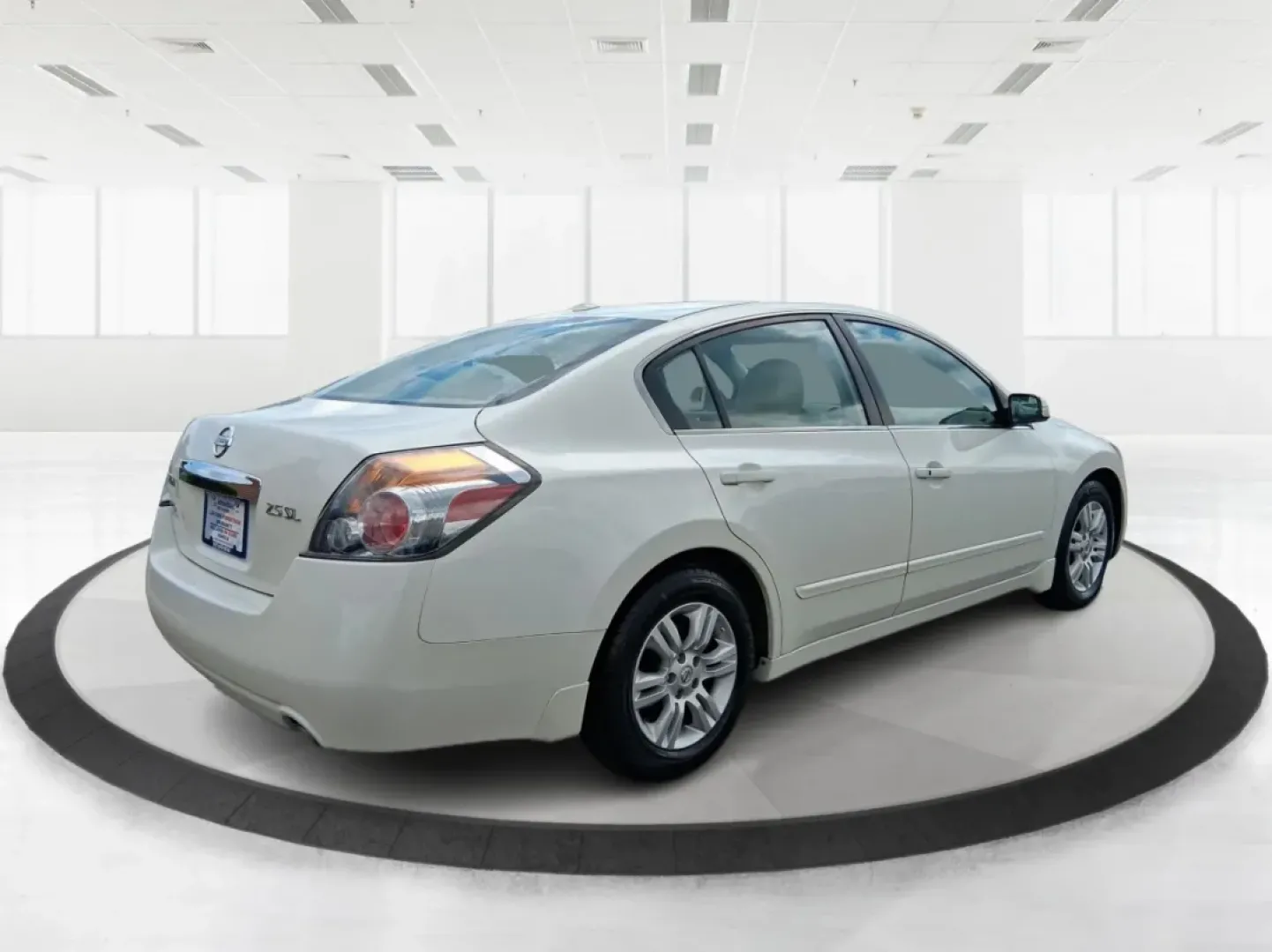2012 Nissan Altima 2.5 S (1N4AL2APXCN) with an 2.5L I-4 DOHC engine, located at 1951 S Dayton Lakeview Rd., New Carlisle, OH, 45344, (937) 908-9800, 39.890999, -84.050255 - **Explore the Open Road with the 2012 Nissan Altima Perfect for Your Lifestyle!**<br /> <br /> Are you on the lookout for a reliable and stylish sedan that perfectly complements your active lifestyle? Look no further than this stunning 2012 Nissan Altima 2.5 S, available now at Advantage Car and Cr - Photo#2