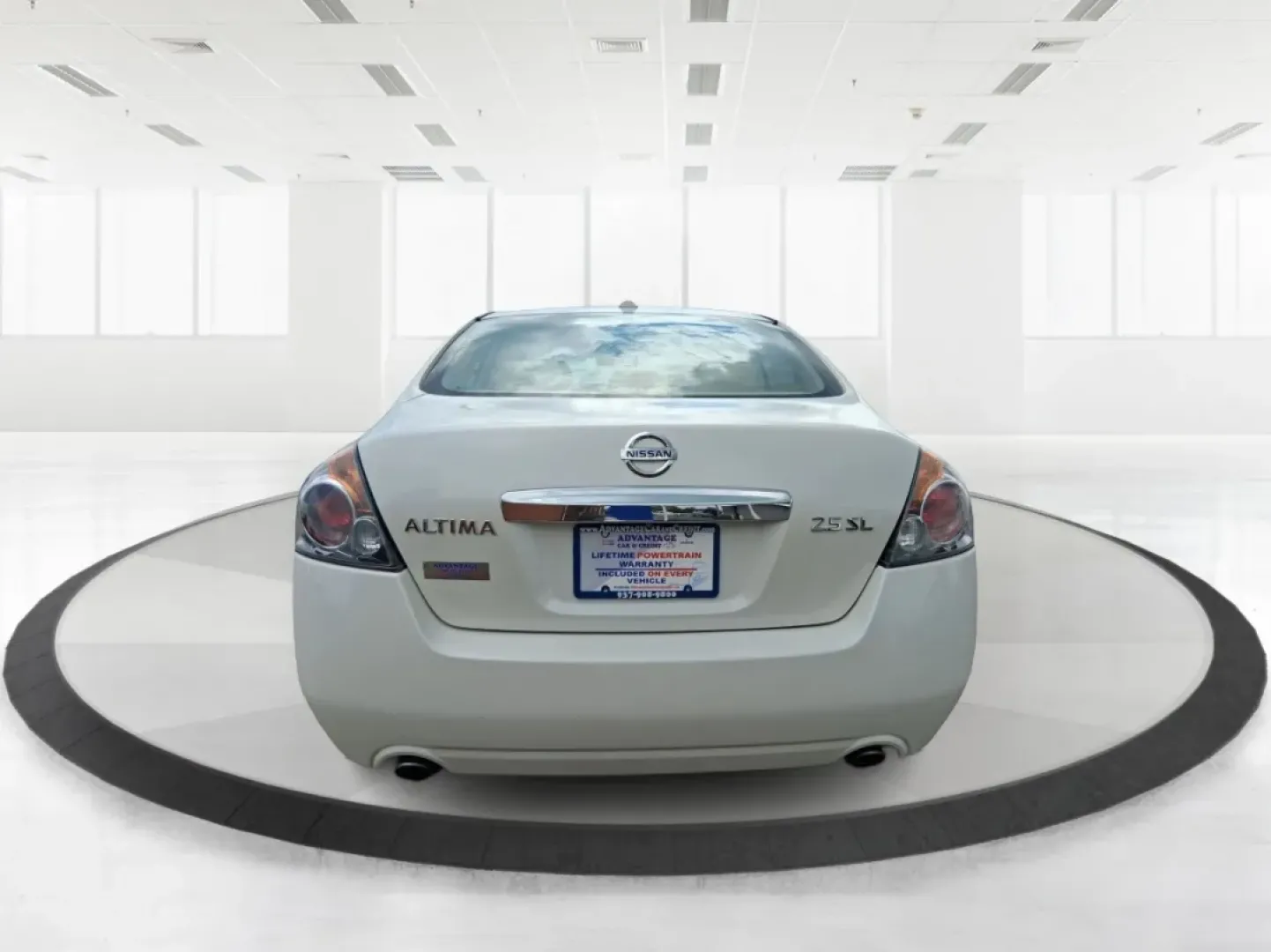 2012 Nissan Altima 2.5 S (1N4AL2APXCN) with an 2.5L I-4 DOHC engine, located at 1951 S Dayton Lakeview Rd., New Carlisle, OH, 45344, (937) 908-9800, 39.890999, -84.050255 - **Explore the Open Road with the 2012 Nissan Altima Perfect for Your Lifestyle!**<br /> <br /> Are you on the lookout for a reliable and stylish sedan that perfectly complements your active lifestyle? Look no further than this stunning 2012 Nissan Altima 2.5 S, available now at Advantage Car and Cr - Photo#3
