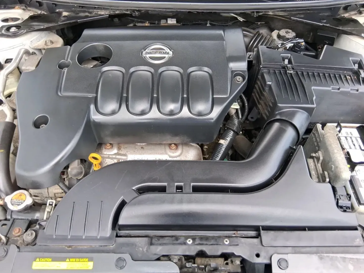 2012 Nissan Altima 2.5 S (1N4AL2APXCN) with an 2.5L I-4 DOHC engine, located at 1951 S Dayton Lakeview Rd., New Carlisle, OH, 45344, (937) 908-9800, 39.890999, -84.050255 - **Explore the Open Road with the 2012 Nissan Altima Perfect for Your Lifestyle!**<br /> <br /> Are you on the lookout for a reliable and stylish sedan that perfectly complements your active lifestyle? Look no further than this stunning 2012 Nissan Altima 2.5 S, available now at Advantage Car and Cr - Photo#11