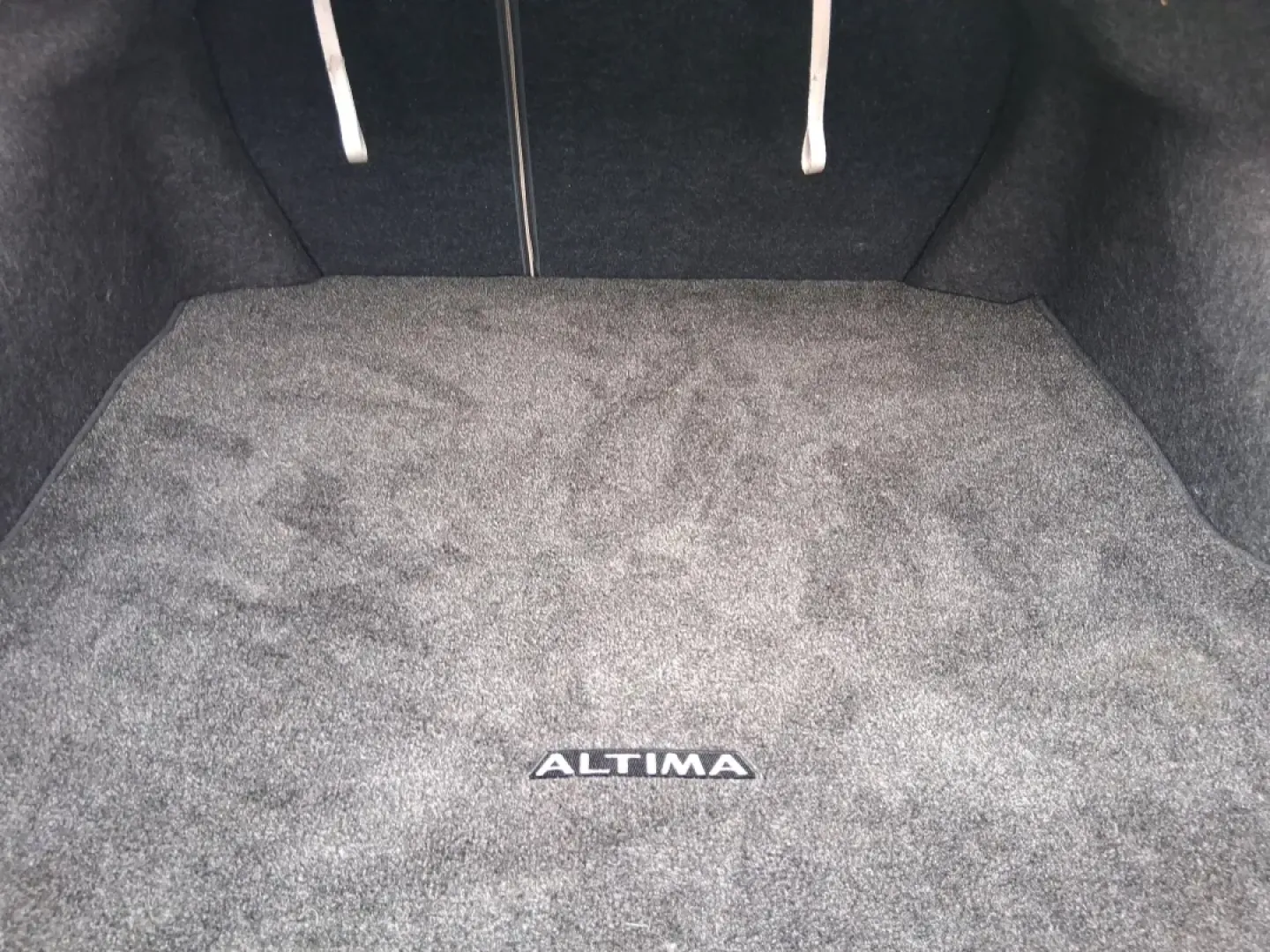 2012 Nissan Altima 2.5 S (1N4AL2APXCN) with an 2.5L I-4 DOHC engine, located at 1951 S Dayton Lakeview Rd., New Carlisle, OH, 45344, (937) 908-9800, 39.890999, -84.050255 - **Explore the Open Road with the 2012 Nissan Altima Perfect for Your Lifestyle!**<br /> <br /> Are you on the lookout for a reliable and stylish sedan that perfectly complements your active lifestyle? Look no further than this stunning 2012 Nissan Altima 2.5 S, available now at Advantage Car and Cr - Photo#12