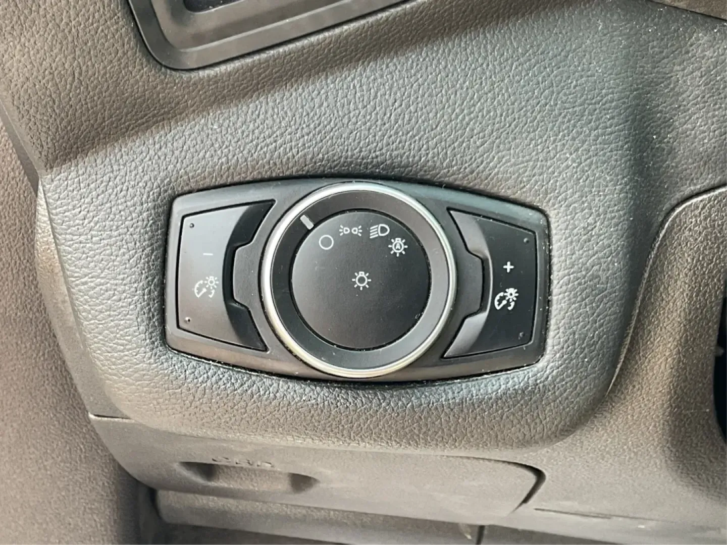 2015 Ford Escape S (1FMCU0F71FU) with an Duratec 2.5L I-4 DOHC engine, located at 1951 S Dayton Lakeview Rd., New Carlisle, OH, 45344, (937) 908-9800, 39.890999, -84.050255 - **Adventure Awaits with the 2015 Ford Escape! Perfect for Family Outings and Daily Commutes!**<br /> <br /> Are you looking for a versatile vehicle that seamlessly fits into your active lifestyle? The 2015 Ford Escape is the ideal SUV for growing families, weekend adventurers, or anyone who needs a - Photo#17