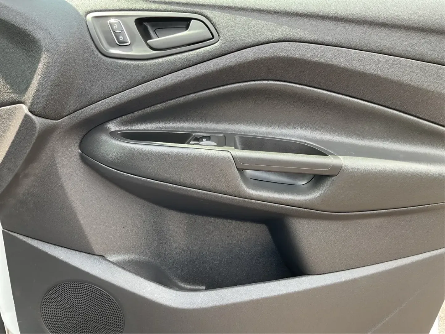 2015 Ford Escape S (1FMCU0F71FU) with an Duratec 2.5L I-4 DOHC engine, located at 1951 S Dayton Lakeview Rd., New Carlisle, OH, 45344, (937) 908-9800, 39.890999, -84.050255 - **Adventure Awaits with the 2015 Ford Escape! Perfect for Family Outings and Daily Commutes!**<br /> <br /> Are you looking for a versatile vehicle that seamlessly fits into your active lifestyle? The 2015 Ford Escape is the ideal SUV for growing families, weekend adventurers, or anyone who needs a - Photo#19