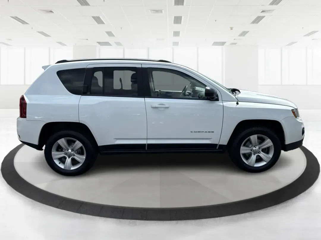 2014 Jeep Compass Sport (1C4NJDBB4ED) with an 2.4L I-4 DOHC engine, located at 1230 East Main St, Xenia, OH, 45385, (937) 908-9800, 39.688026, -83.910172 - **Experience Adventure with the 2014 Jeep Compass Sport at Advantage Car and Credit Xenia!** <br /> <br /> Are you ready to embrace the open road with a vehicle that combines comfort, capability, and style? The 2014 Jeep Compass Sport, available at Advantage Car and Credit in Xenia, Ohio, is the pe - Photo#1