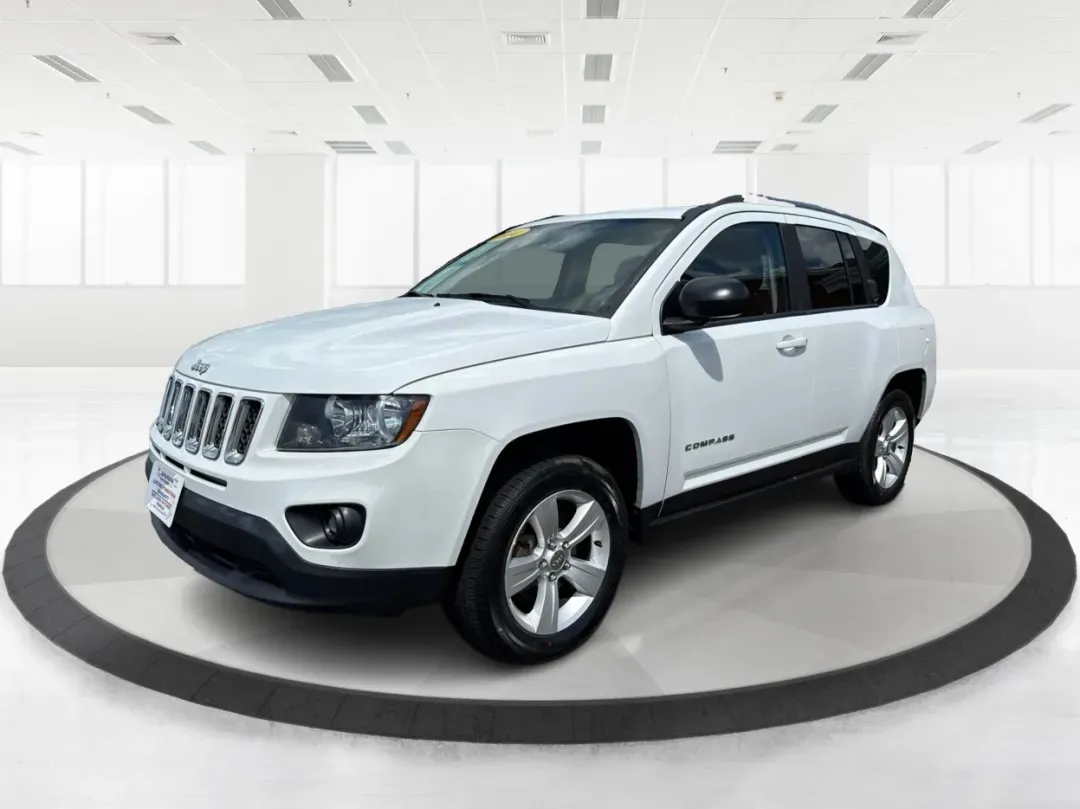 2014 Jeep Compass Sport (1C4NJDBB4ED) with an 2.4L I-4 DOHC engine, located at 1230 East Main St, Xenia, OH, 45385, (937) 908-9800, 39.688026, -83.910172 - **Experience Adventure with the 2014 Jeep Compass Sport at Advantage Car and Credit Xenia!** <br /> <br /> Are you ready to embrace the open road with a vehicle that combines comfort, capability, and style? The 2014 Jeep Compass Sport, available at Advantage Car and Credit in Xenia, Ohio, is the pe - Photo#8