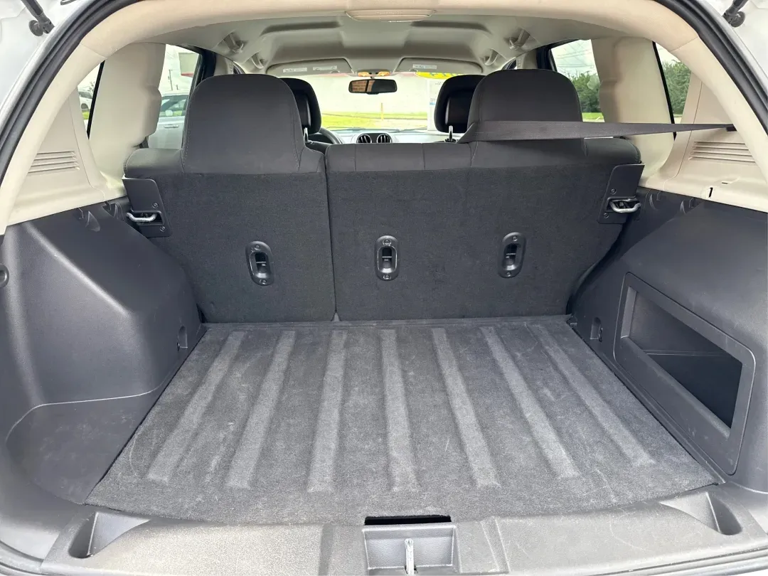 2014 Jeep Compass Sport (1C4NJDBB4ED) with an 2.4L I-4 DOHC engine, located at 1230 East Main St, Xenia, OH, 45385, (937) 908-9800, 39.688026, -83.910172 - **Experience Adventure with the 2014 Jeep Compass Sport at Advantage Car and Credit Xenia!** <br /> <br /> Are you ready to embrace the open road with a vehicle that combines comfort, capability, and style? The 2014 Jeep Compass Sport, available at Advantage Car and Credit in Xenia, Ohio, is the pe - Photo#12