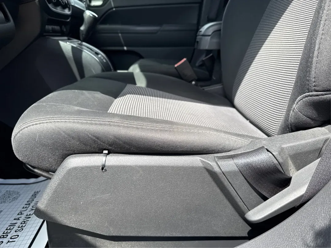 2014 Jeep Compass Sport (1C4NJDBB4ED) with an 2.4L I-4 DOHC engine, located at 1230 East Main St, Xenia, OH, 45385, (937) 908-9800, 39.688026, -83.910172 - **Experience Adventure with the 2014 Jeep Compass Sport at Advantage Car and Credit Xenia!** <br /> <br /> Are you ready to embrace the open road with a vehicle that combines comfort, capability, and style? The 2014 Jeep Compass Sport, available at Advantage Car and Credit in Xenia, Ohio, is the pe - Photo#18