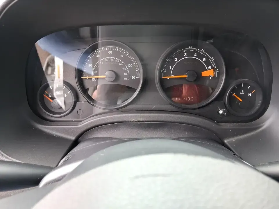2014 Jeep Compass Sport (1C4NJDBB4ED) with an 2.4L I-4 DOHC engine, Automatic transmission, located at 1230 East Main St, Xenia, OH, 45385, (937) 908-9800, 39.688026, -83.910172 - **Experience Adventure with the 2014 Jeep Compass Sport at Advantage Car and Credit Xenia!** <br /> <br /> Are you ready to embrace the open road with a vehicle that combines comfort, capability, and style? The 2014 Jeep Compass Sport, available at Advantage Car and Credit in Xenia, Ohio, is the pe - Photo#15