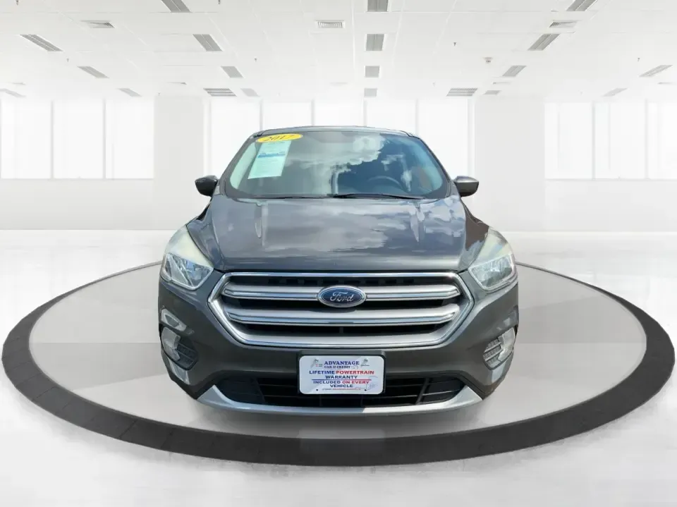 2017 Ford Escape SE (1FMCU0GD7HU) with an 1.5L L4 DOHC 16V engine, 6A transmission, located at 1099 N County Rd 25A, Troy, OH, 45373, (937) 908-9800, 40.057079, -84.212883 - **Experience Life on the Move with the 2017 Ford Escape SE at Advantage Car and Credit - Troy!**<br /> <br /> Are you ready to elevate your lifestyle with a versatile SUV that's perfect for family outings and weekend adventures? Look no further than the 2017 Ford Escape SE, available at Advantage Ca - Photo#7