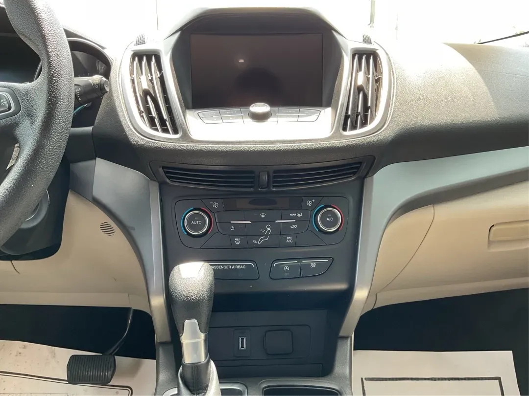 2017 Ford Escape SE (1FMCU9GD7HU) with an 1.5L L4 DOHC 16V engine, 6A transmission, located at 4508 South Dixie Dr, Moraine, OH, 45439, (937) 908-9800, 39.689976, -84.218452 - **Adventure Awaits With This 2017 Ford Escape SE! Perfect for Your Next Journey!**<br /> <br /> Are you ready to elevate your weekend getaways or daily commutes? The 2017 Ford Escape SE is the ideal SUV for those who crave versatility without sacrificing style. With a spacious interior, advanced saf - Photo#13