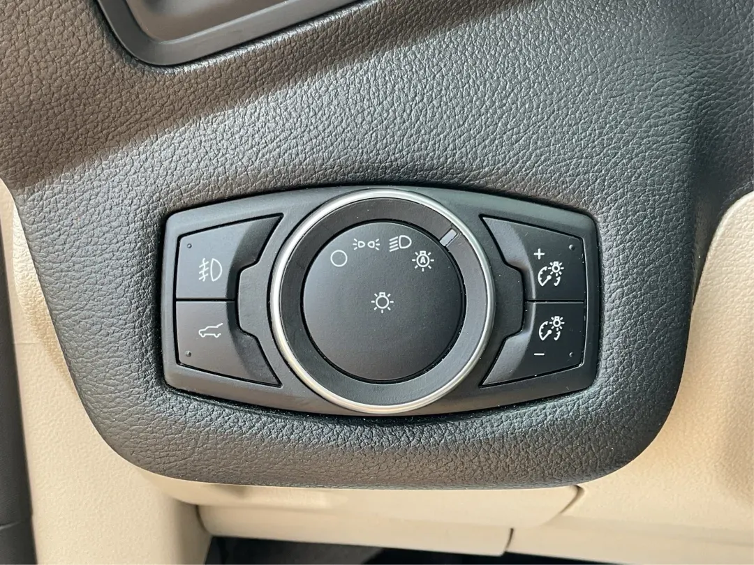 2017 Ford Escape SE (1FMCU9GD7HU) with an Other engine, located at 1099 N County Rd 25A, Troy, OH, 45373, (937) 908-9800, 40.057079, -84.212883 - **Adventure Awaits With This 2017 Ford Escape SE! Perfect for Your Next Journey!**<br /> <br /> Are you ready to elevate your weekend getaways or daily commutes? The 2017 Ford Escape SE is the ideal SUV for those who crave versatility without sacrificing style. With a spacious interior, advanced saf - Photo#17