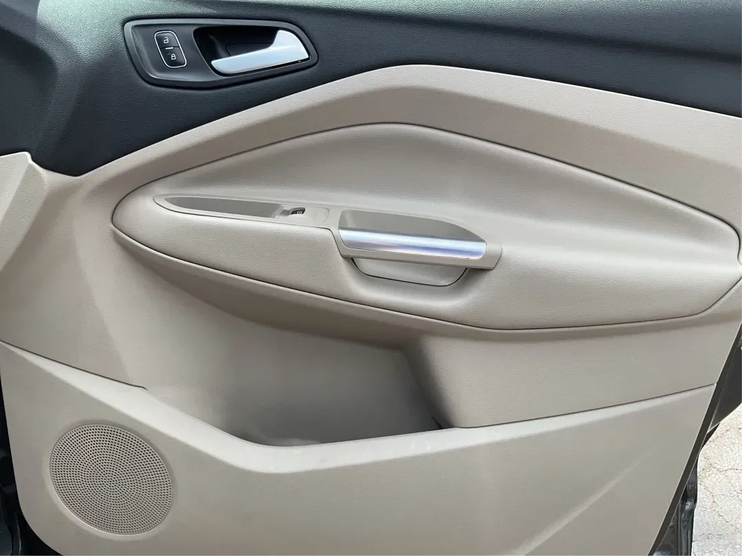 2017 Ford Escape SE (1FMCU9GD7HU) with an Other engine, located at 1099 N County Rd 25A, Troy, OH, 45373, (937) 908-9800, 40.057079, -84.212883 - **Adventure Awaits With This 2017 Ford Escape SE! Perfect for Your Next Journey!**<br /> <br /> Are you ready to elevate your weekend getaways or daily commutes? The 2017 Ford Escape SE is the ideal SUV for those who crave versatility without sacrificing style. With a spacious interior, advanced saf - Photo#20