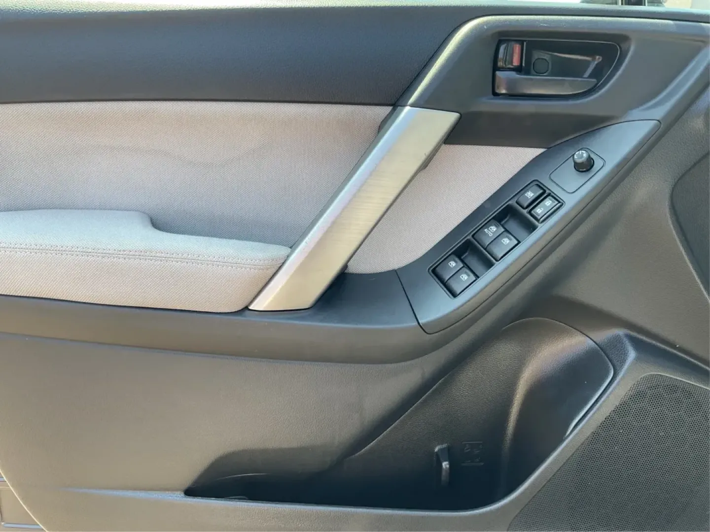 2014 Subaru Forester 2.5i Premium (JF2SJAGCXEH) with an 2.5L H-4 DOHC engine, located at 4508 South Dixie Dr, Moraine, OH, 45439, (937) 908-9800, 39.689976, -84.218452 - **Adventure Awaits: Drive Home in a 2014 Subaru Forester!** <br /> <br /> Are you ready to elevate your lifestyle with a reliable vehicle that can handle both your daily commute and weekend adventures? The 2014 Subaru Forester is the perfect blend of practicality and versatility, making it an ideal - Photo#18