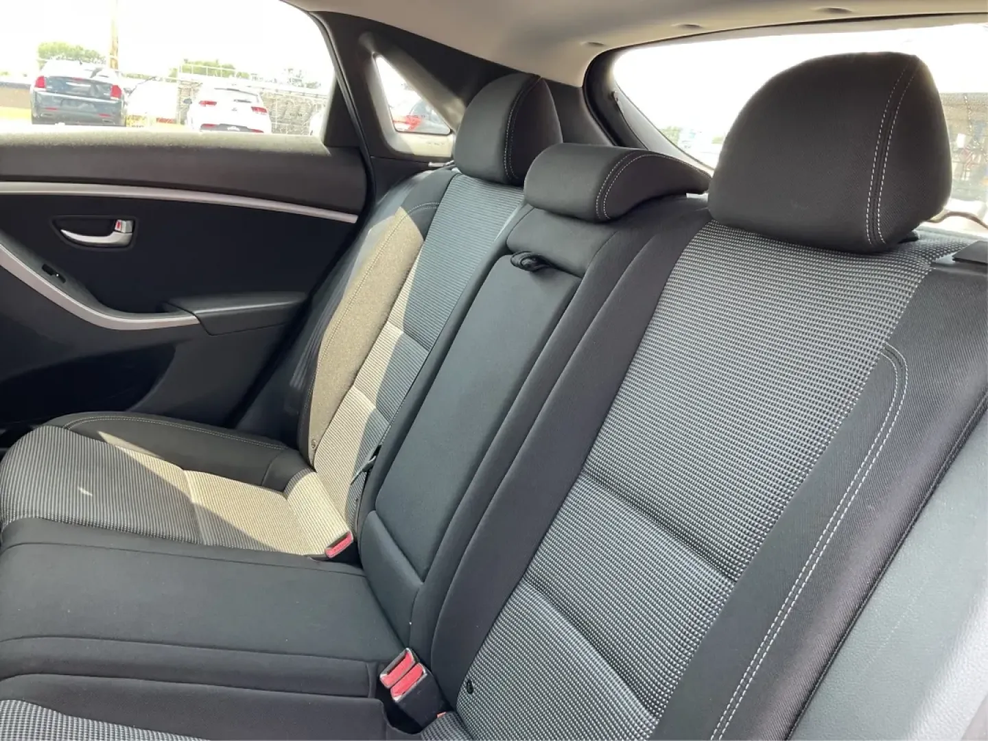 2017 Hyundai Elantra GT Base (KMHD35LH2HU) with an Other engine, located at 880 E. National Road, Vandalia, OH, 45377, (937) 908-9800, 39.891918, -84.183594 - **Discover the Perfect Commuter or Family Vehicle at Advantage Car and Credit - Piqua**<br /> <br /> Are you searching for a reliable vehicle that caters to your daily commute or weekend family adventures? Look no further than this 2017 Hyundai Elantra GT, now available for purchase at Advantage Car - Photo#10